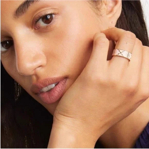 Tory Burch ring - Picture 2 of 9